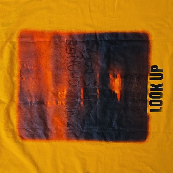 NIP Men's King Look Up T-Shirt Size 2XL Color Yellow - Picture 7 of 11